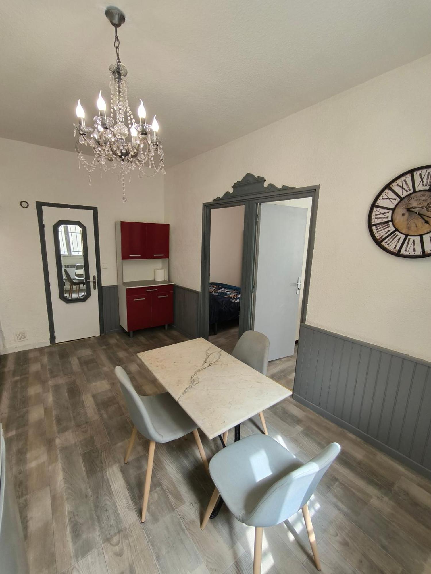 Appartement Chaleureux Dans Le Centre De 贝济耶 外观 照片